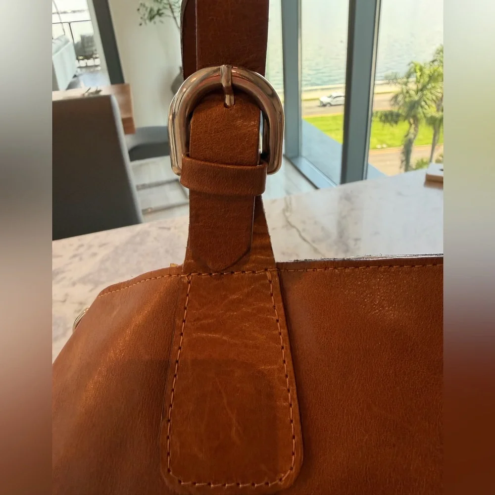 Classic Italian Brown Leather Tote/ Crossbody Bag